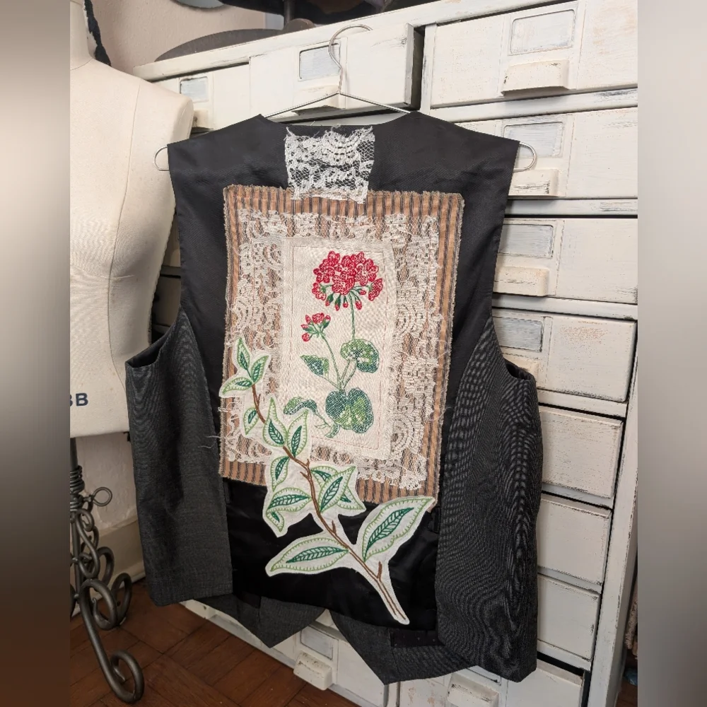 Upcycled Vest w floral embroidery piece, vintage lace, Boho Hippie HANDMADE ITEM - Picture 2 of 5